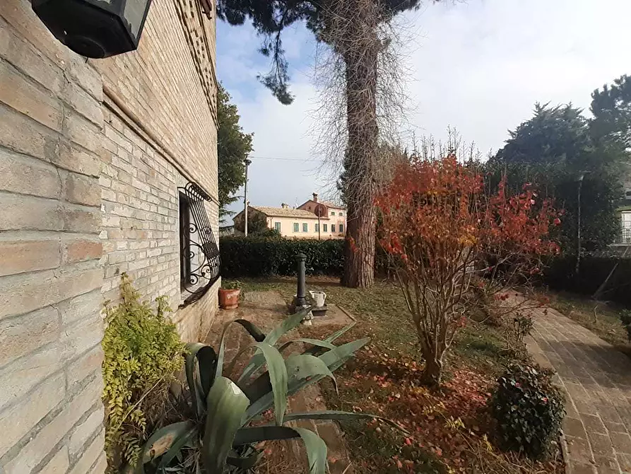 Immagine 12 di Villa in vendita  in VIA chiaravallese a Osimo