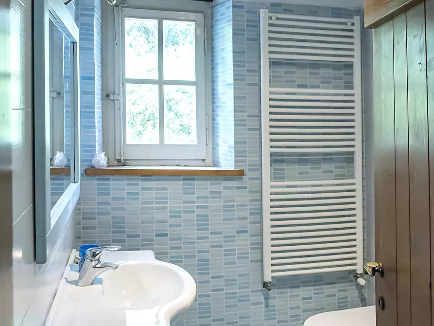 Immagine 40 di Rustico / casale in vendita  in OFFAGNA a Offagna