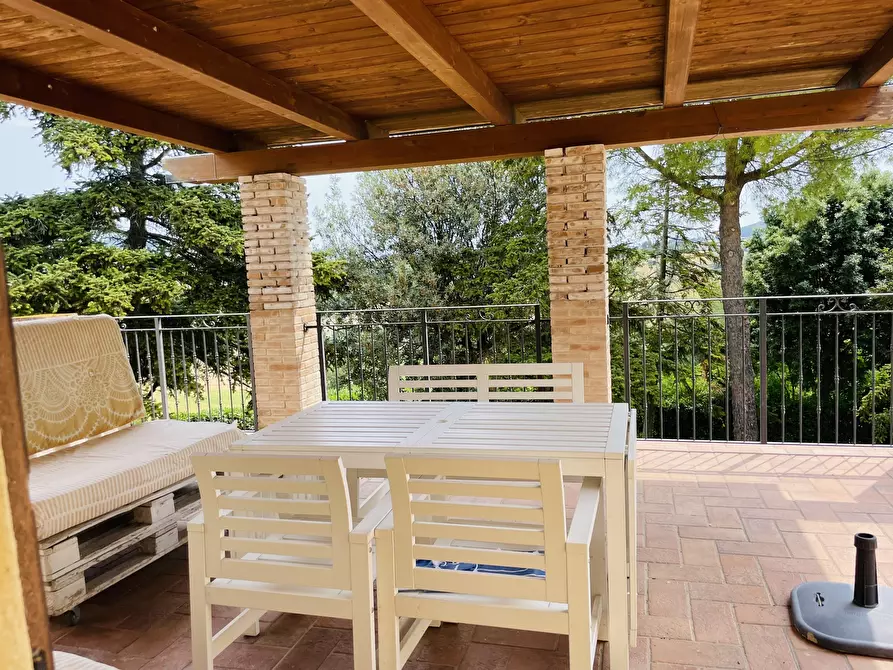 Immagine 10 di Villa in vendita  in VIA CHIARAVALLESE a Osimo