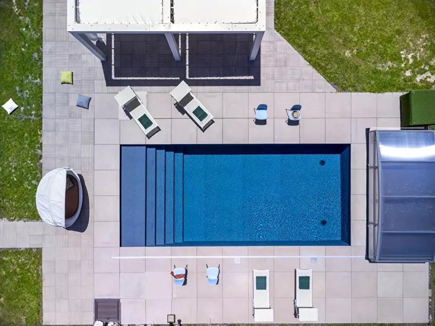 Immagine 1 di Rustico / casale in vendita  in SARNANO a Sarnano