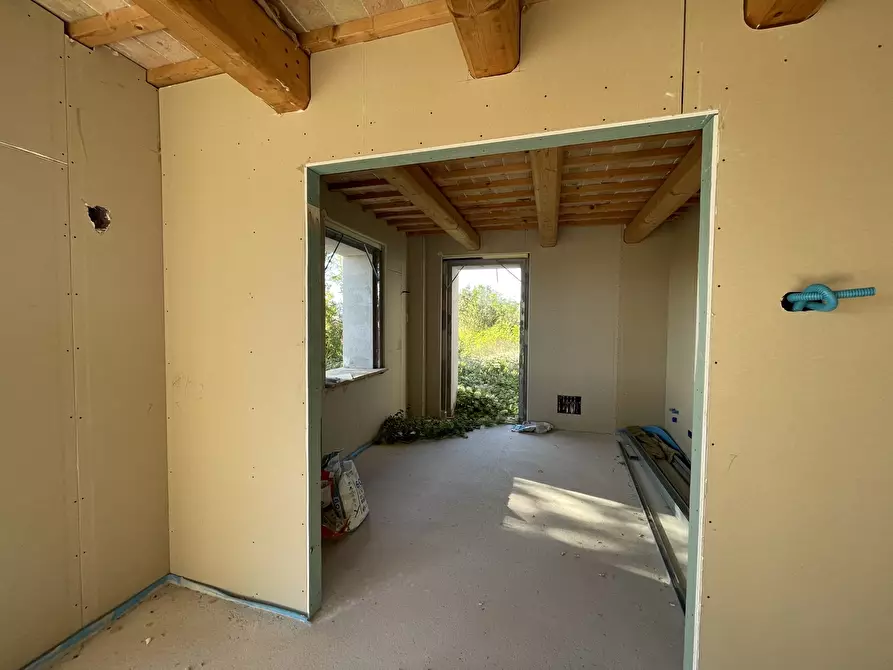 Immagine 12 di Rustico / casale in vendita  in via abbadia a Osimo