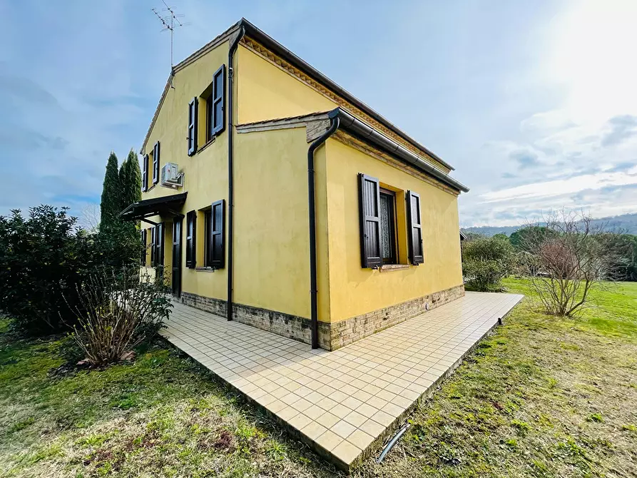 Immagine 4 di Rustico / casale in vendita  in morrovalle a Morrovalle