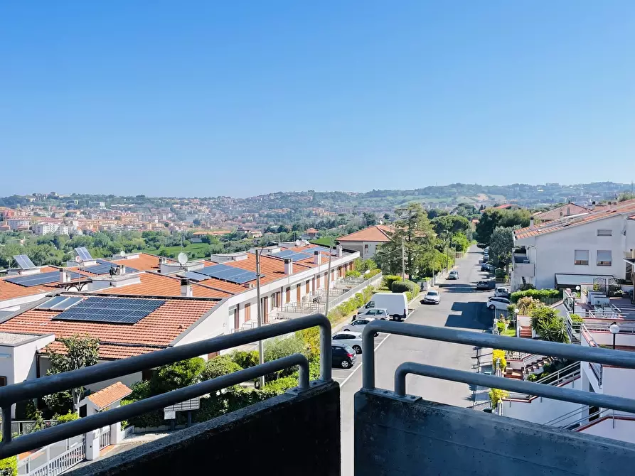 Immagine 10 di Villetta a schiera in vendita  in Monte Carpegna a Ancona