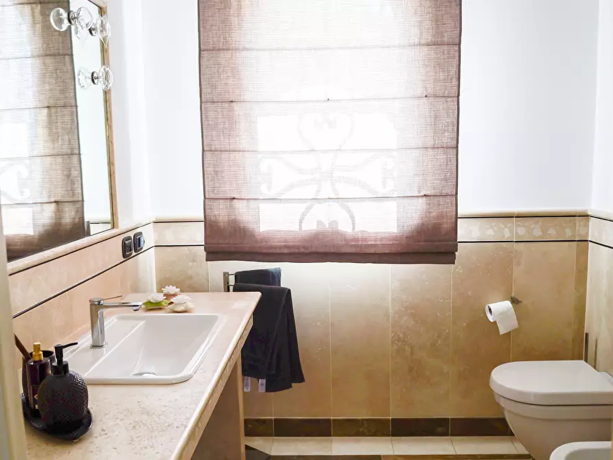 Immagine 28 di Villa in vendita  in Via Passarini a Recanati