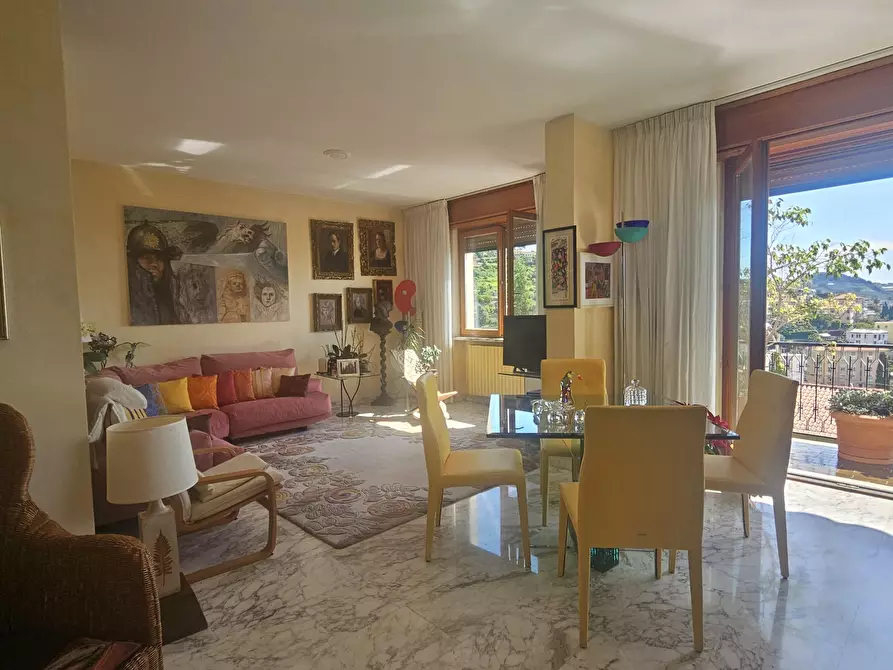 Immagine 5 di Pentalocale in vendita  in Via Borea 63 a San Remo