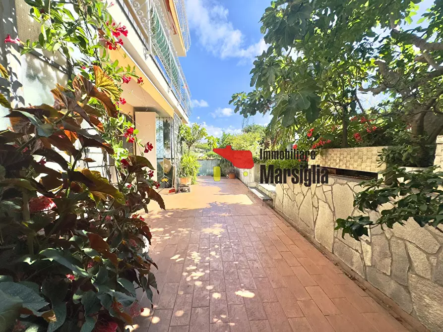 Immagine 31 di Quadrilocale in vendita  in Via Padre Semeria 430 a San Remo