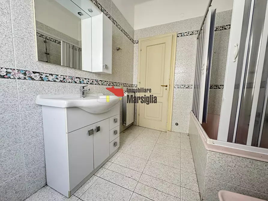 Immagine 12 di Casa bifamiliare in vendita  in VIA DE AMICIS 20 a San Remo