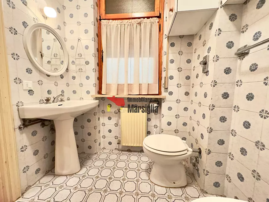 Immagine 10 di Monolocale in vendita  in Via Franco Alfano 59 a San Remo