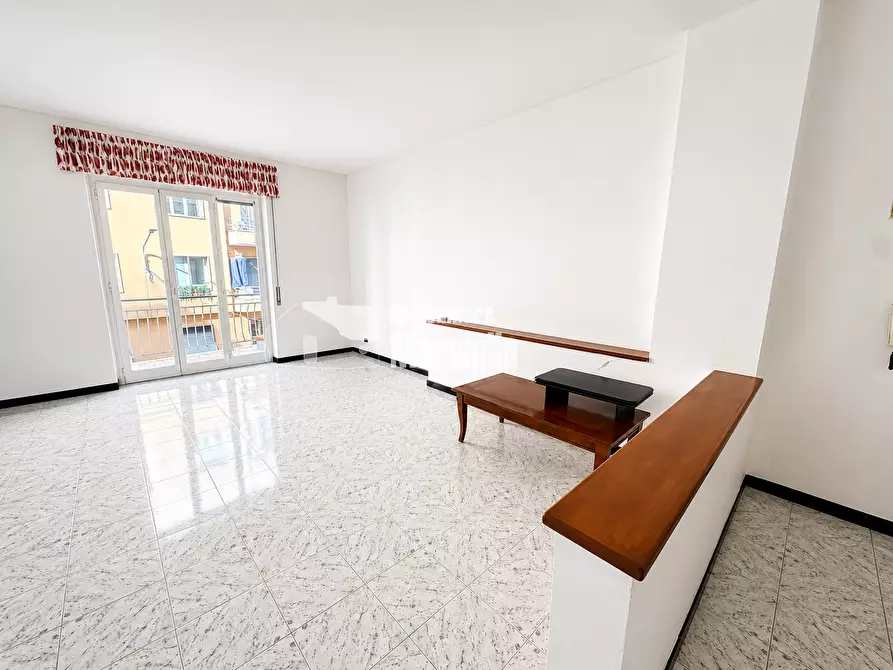 Immagine 4 di Trilocale in vendita  in Via Martiri della Libertà 139 a San Remo