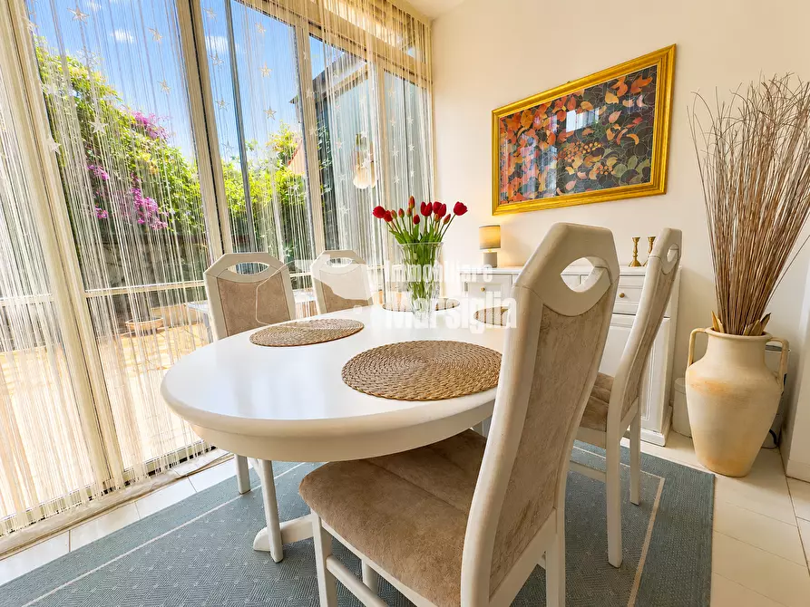 Immagine 5 di Bilocale in vendita  in Salita Grand Albergo 6 a San Remo