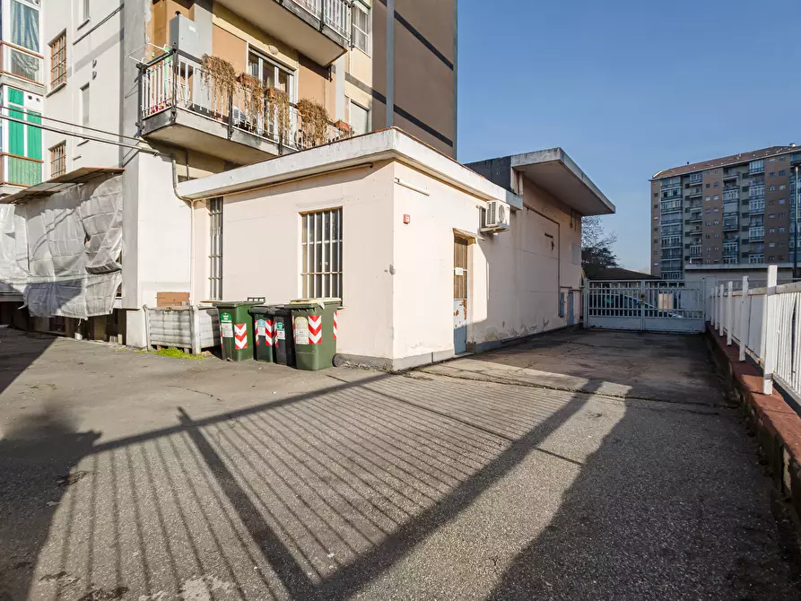 Immagine 20 di Locale commerciale in vendita  in Via Giorgio Bellono a Torino