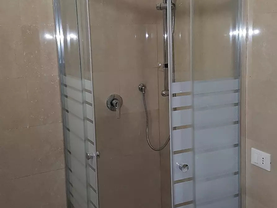 Immagine 19 di Palazzo in vendita  a Torino