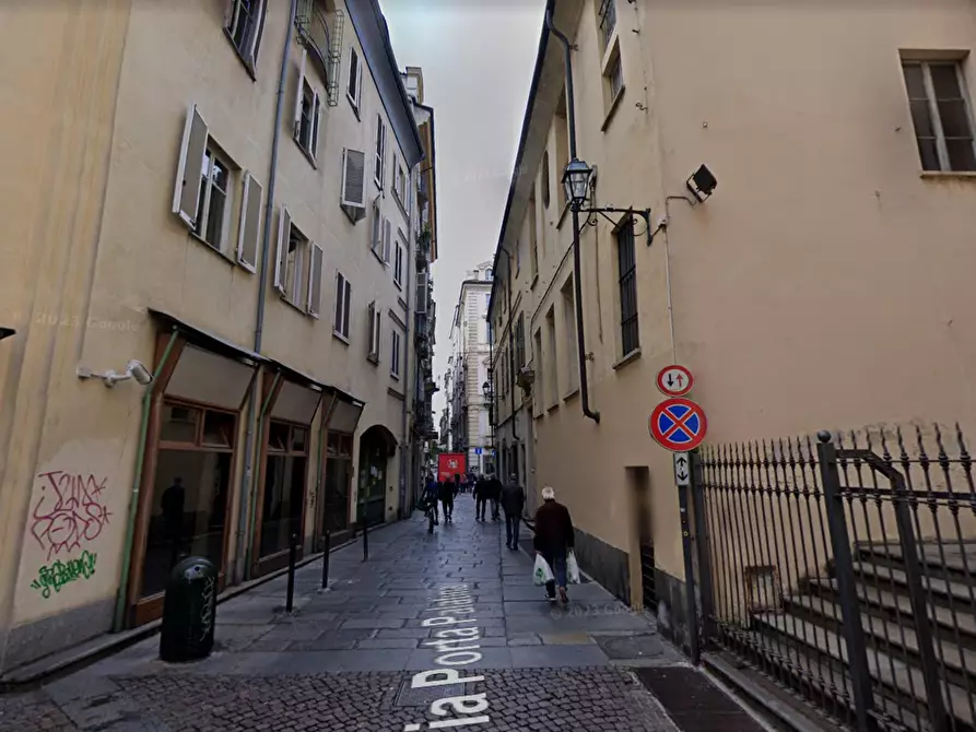 Immagine 1 di Garage in vendita  in Via Porta Palatina a Torino