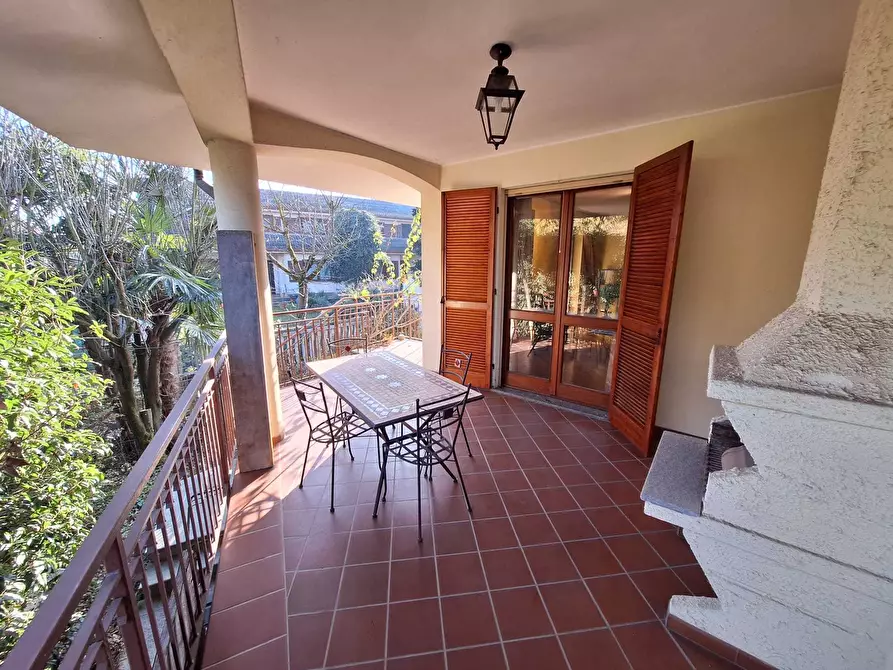 Immagine 6 di Villa in vendita  a Caresanablot