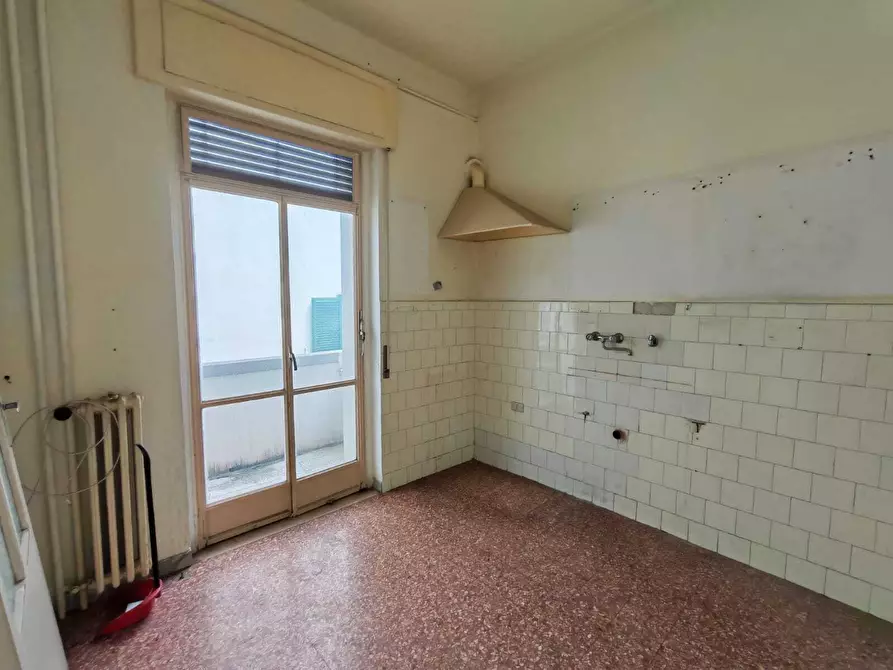 Immagine 18 di Trilocale in vendita  in Via Cristoforo Colombo 113 a Brindisi