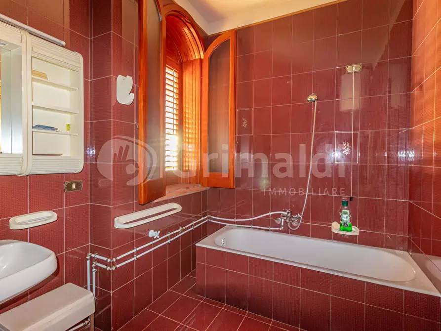 Immagine 14 di Villa in vendita  in Via Bella Pettinata 1 a Avola