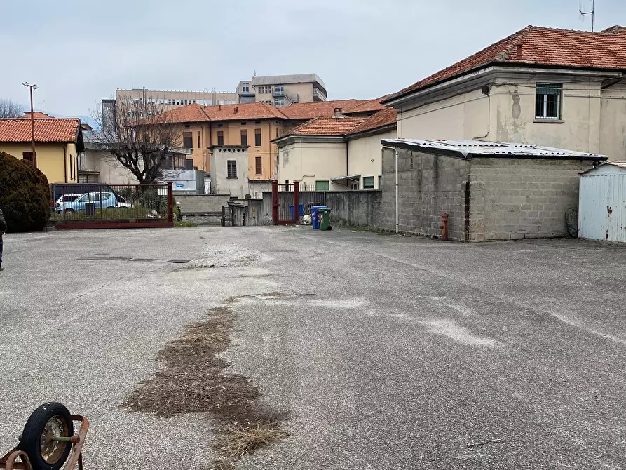 Immagine 21 di Casa indipendente in vendita  a Como