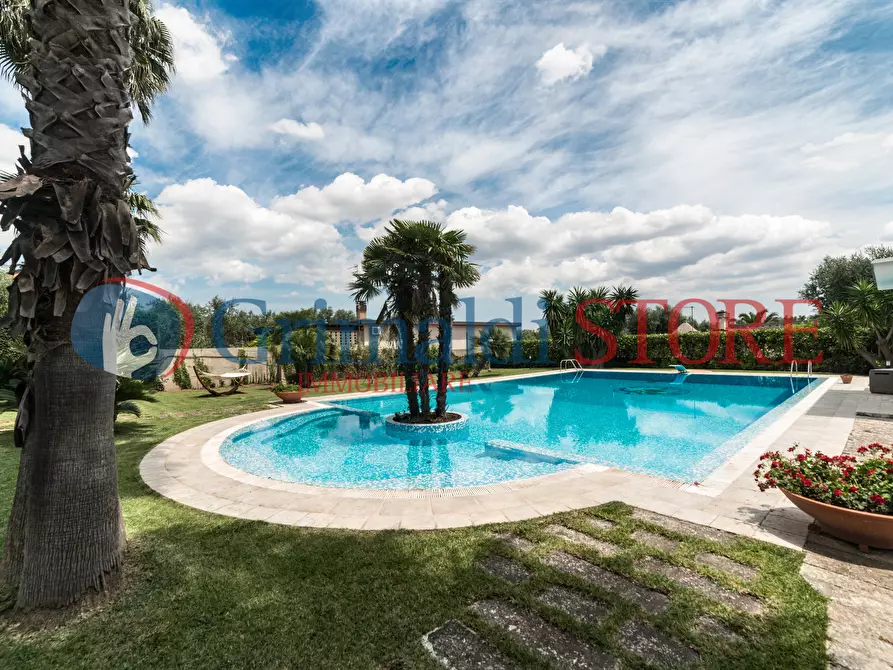 Immagine 79 di Villa in vendita  a Grottaglie