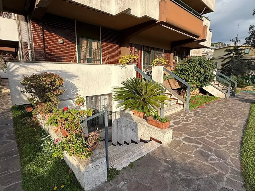 Immagine 2 di Quadrilocale in vendita  in Via Circeo 6 a Anzio