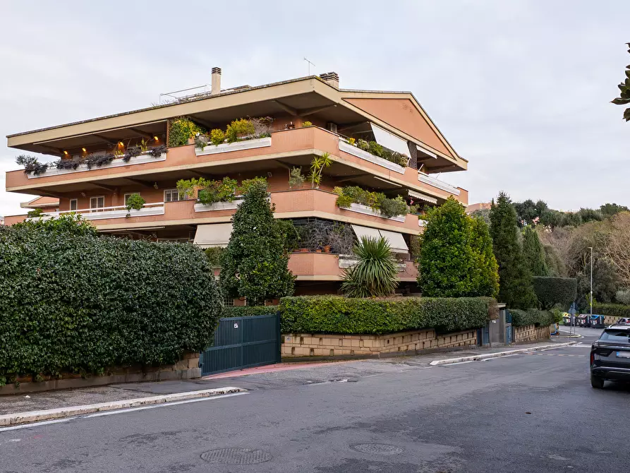 Immagine 28 di Appartamento in vendita  in Via Pietro de Francisci a Roma