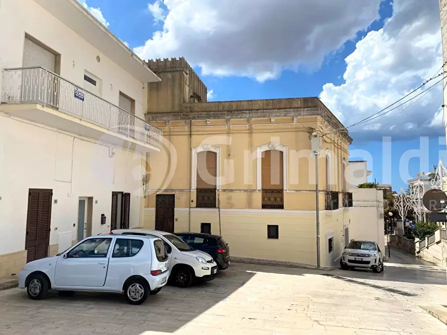 Immagine 1 di Casa indipendente in vendita  in Piazza Indipendenza 4 a Sannicola