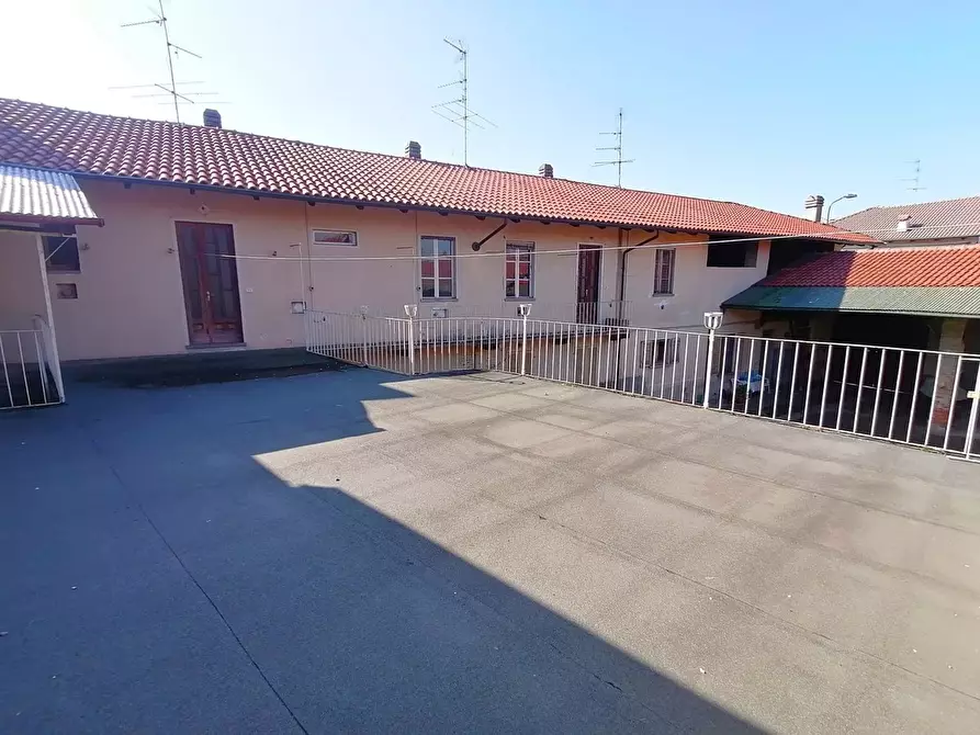 Immagine 10 di Palazzo in vendita  in via Galileo Ferraris 2 a San Germano Vercellese