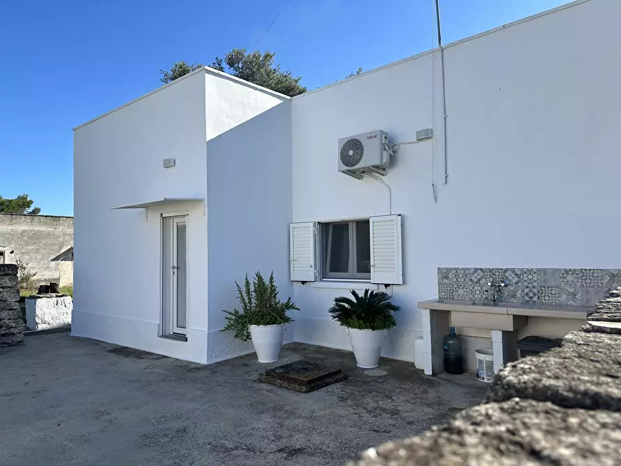 Immagine 16 di Villa in vendita  in Contrada Montestazzo 1 a Carovigno