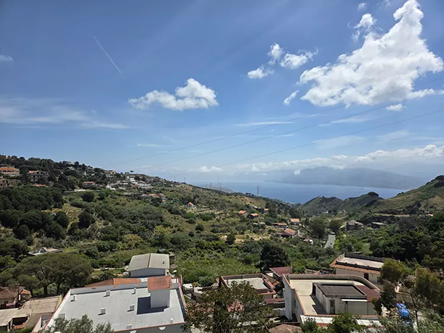 Immagine 10 di Quadrilocale in vendita  in Curcuraci- Cpl. Valsole a Messina