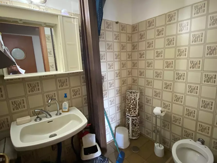 Immagine 17 di Bar / Ristorante in vendita  in Via Venezia 12 a Nettuno