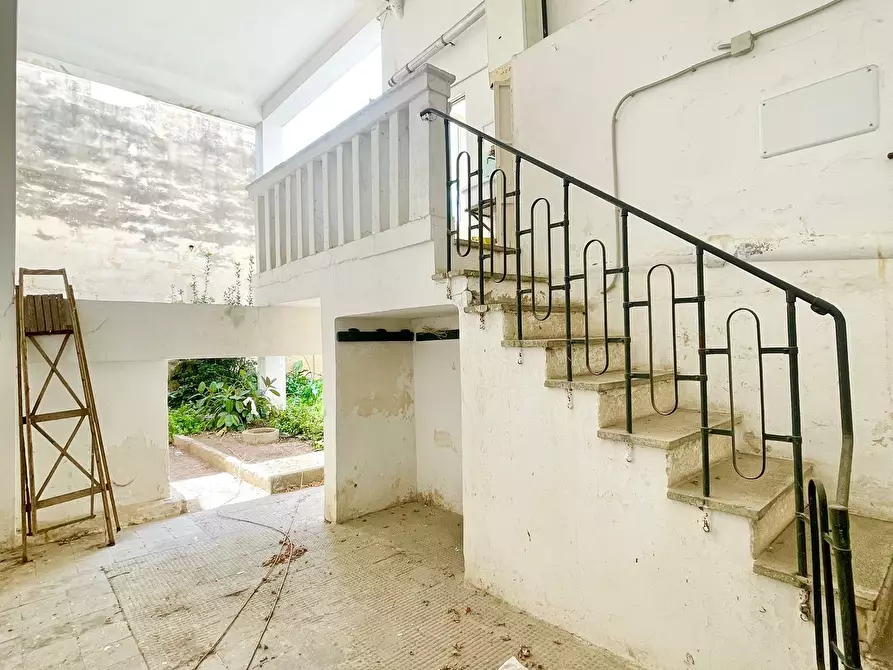Immagine 17 di Pentalocale in vendita  in Via Dalmazia 28 a Lecce