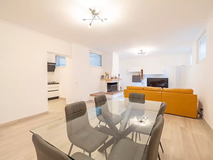 Immagine 22 di Villa in vendita  in Via Moricone a Albano Laziale