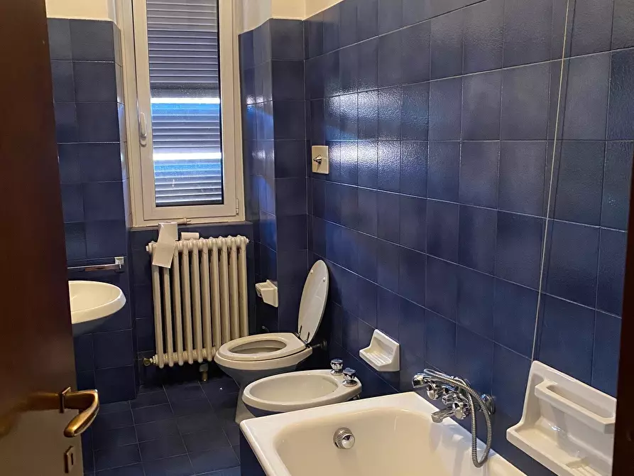 Immagine 22 di Casa indipendente in vendita  a Como