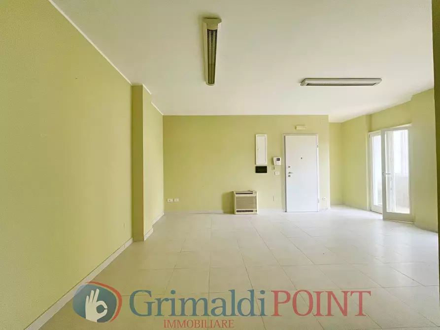 Immagine 10 di Ufficio in affitto  in Via Taranto 185 a Lecce