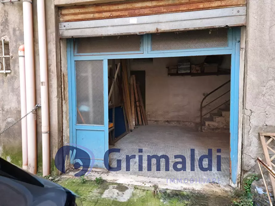 Immagine 12 di Garage in vendita  a Napoli