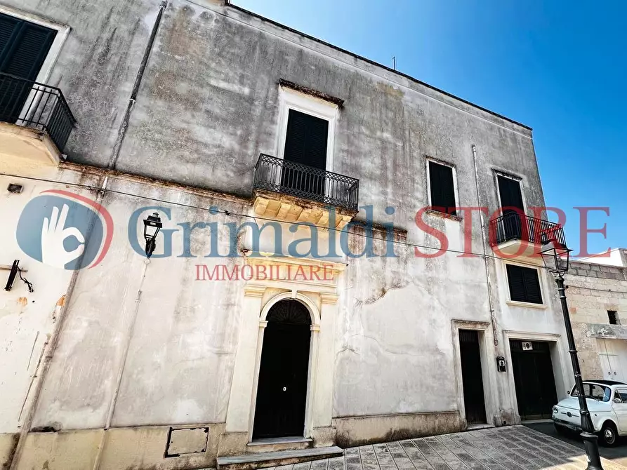 Immagine 1 di Casa indipendente in vendita  in Piazza Plebiscito 33 a Salice Salentino
