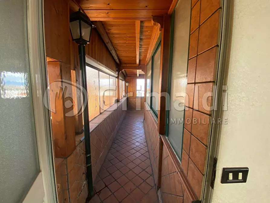 Immagine 14 di Appartamento in vendita  a Giugliano In Campania