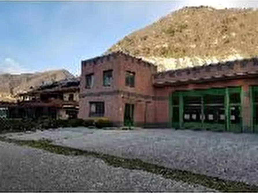 Immagine 3 di Attività artigianale in vendita  in via Lambro 40 a Castelmarte