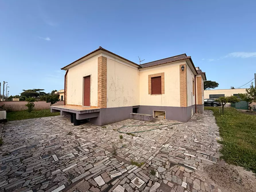 Immagine 1 di Villa in vendita  in Via Affile 12 a Nettuno