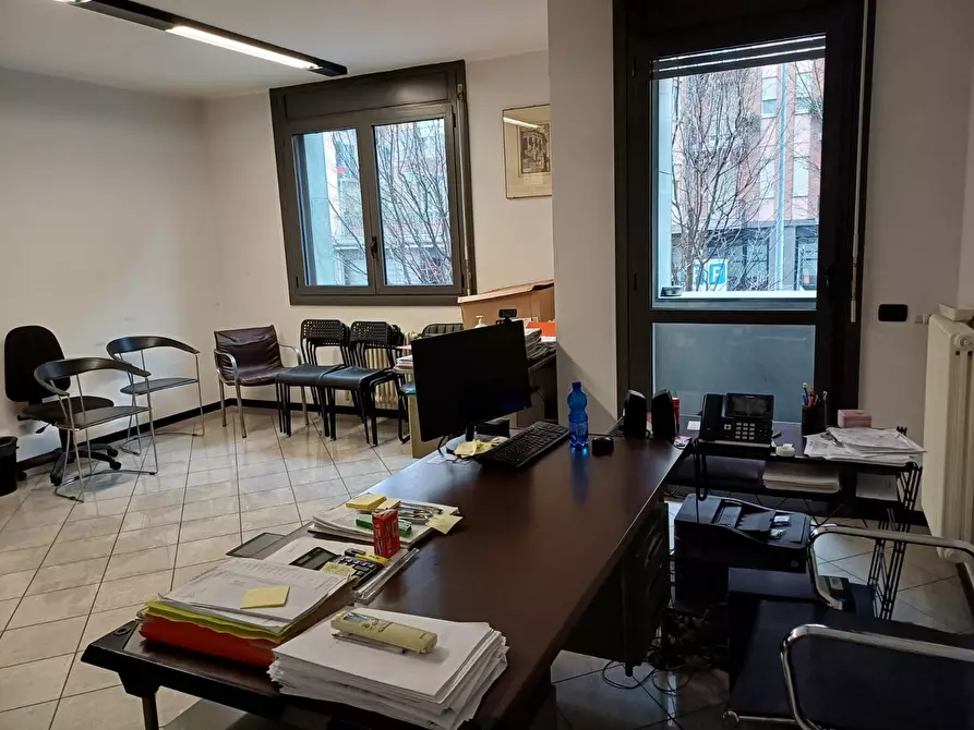 Immagine 11 di Trilocale in vendita  in VIA EINAUDI 4 a Como