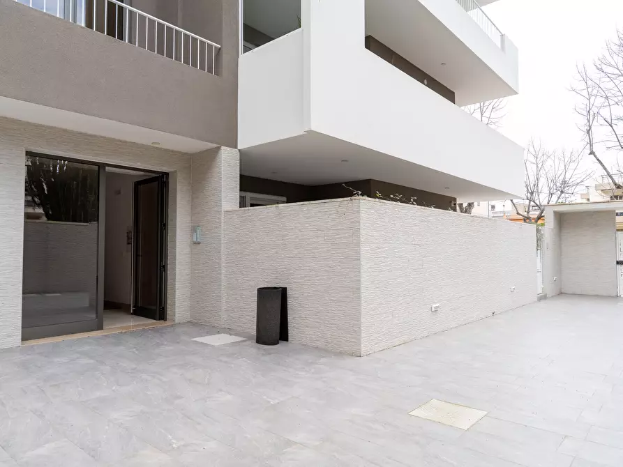 Immagine 58 di Bilocale in vendita  in Via Oronzo de Donno 5 a Lecce