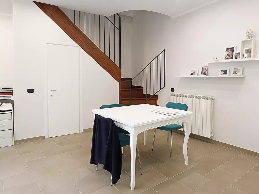 Immagine 5 di Trilocale in vendita  in Via Leonida Rech 58 a Roma