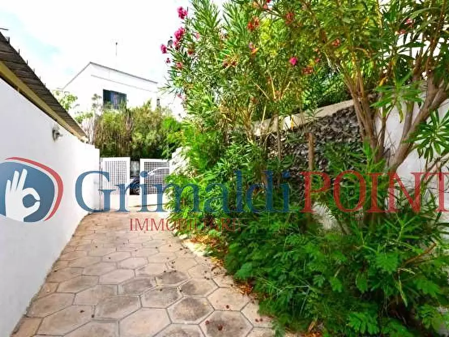 Immagine 36 di Casa indipendente in vendita  in Vico dei Ligustro a Gallipoli