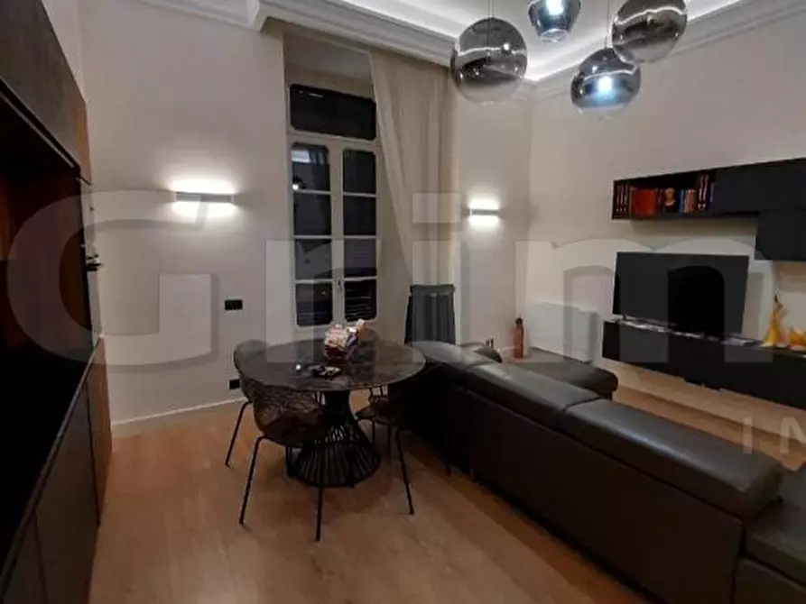 Immagine 9 di Trilocale in vendita  in Piazza Nicola Amore 2 a Napoli