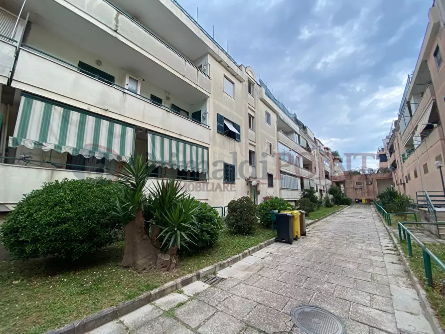 Immagine 1 di Quadrilocale in vendita  a Giugliano In Campania