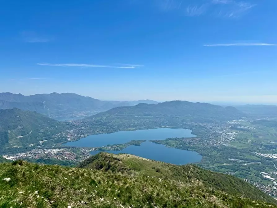 Immagine 12 di Trilocale in vendita  in Via Castello 27 a Canzo