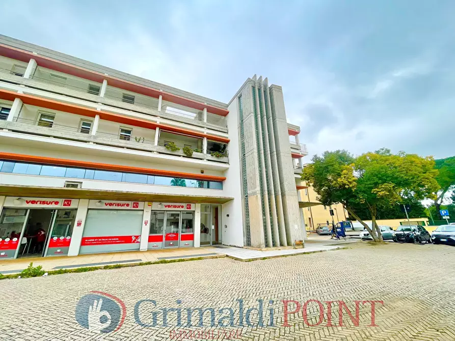 Immagine 3 di Ufficio in affitto  in Via Taranto 185 a Lecce