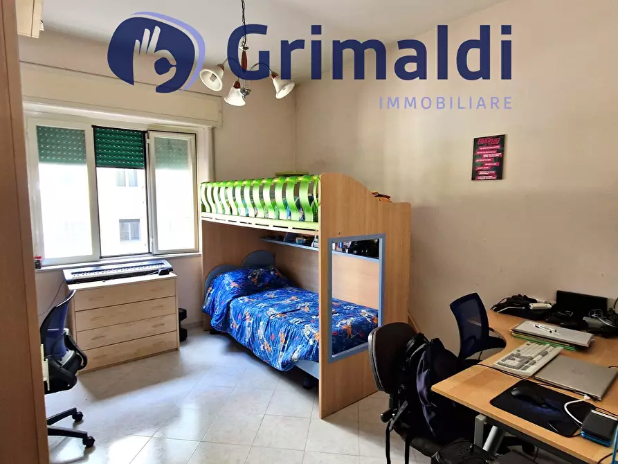 Immagine 15 di Quadrilocale in vendita  in Via Edoardo Nicolardi 2 a Napoli