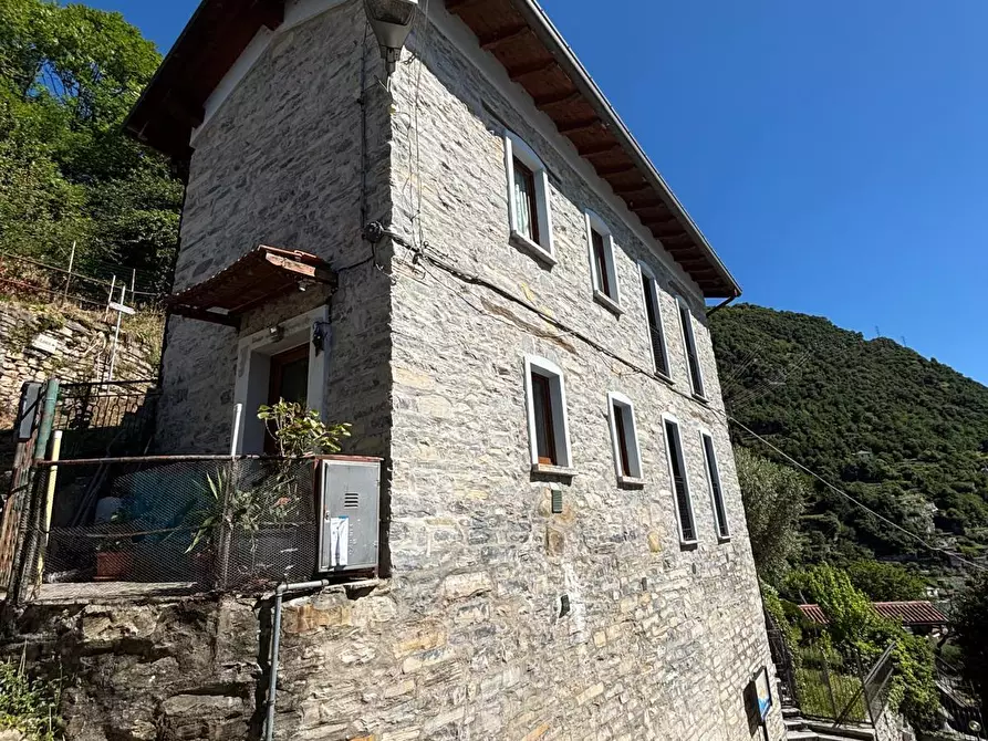 Immagine 3 di Appartamento in vendita  in Via al Noce 24 a Moltrasio