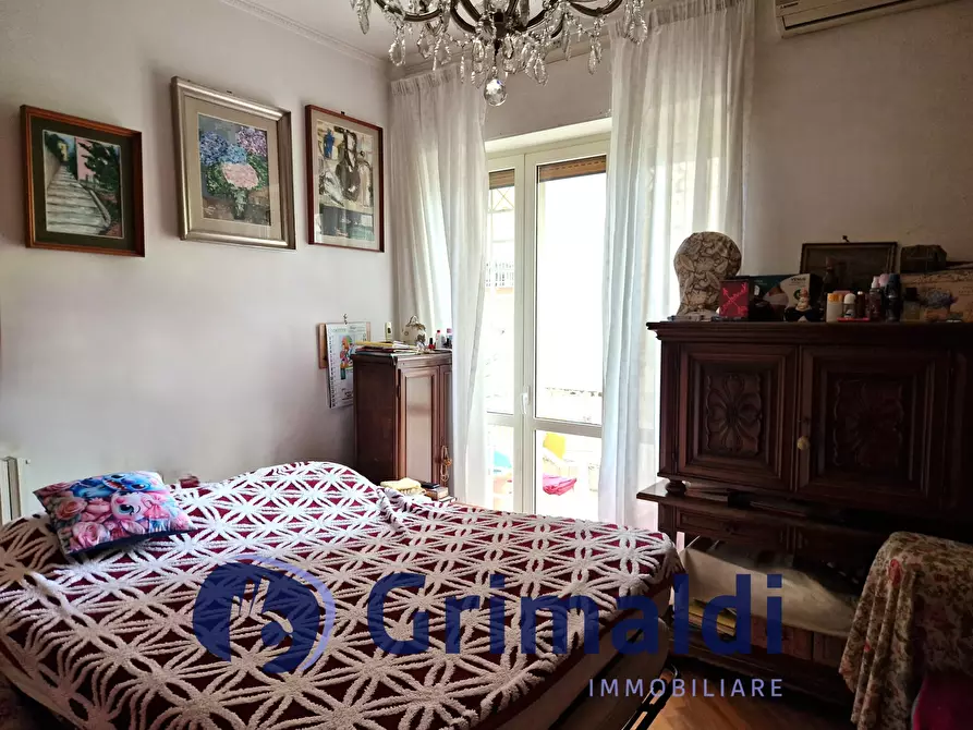 Immagine 14 di Trilocale in vendita  in Salita Cacciottoli 53 a Napoli