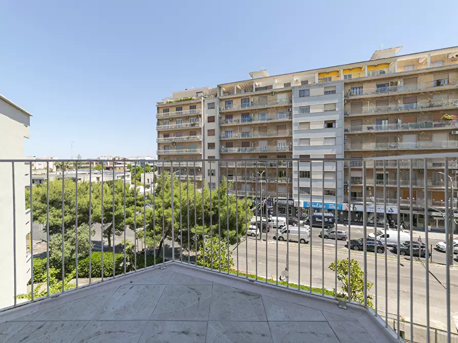 Immagine 53 di Quadrilocale in vendita  in Via Regina Elena 23 a Lecce